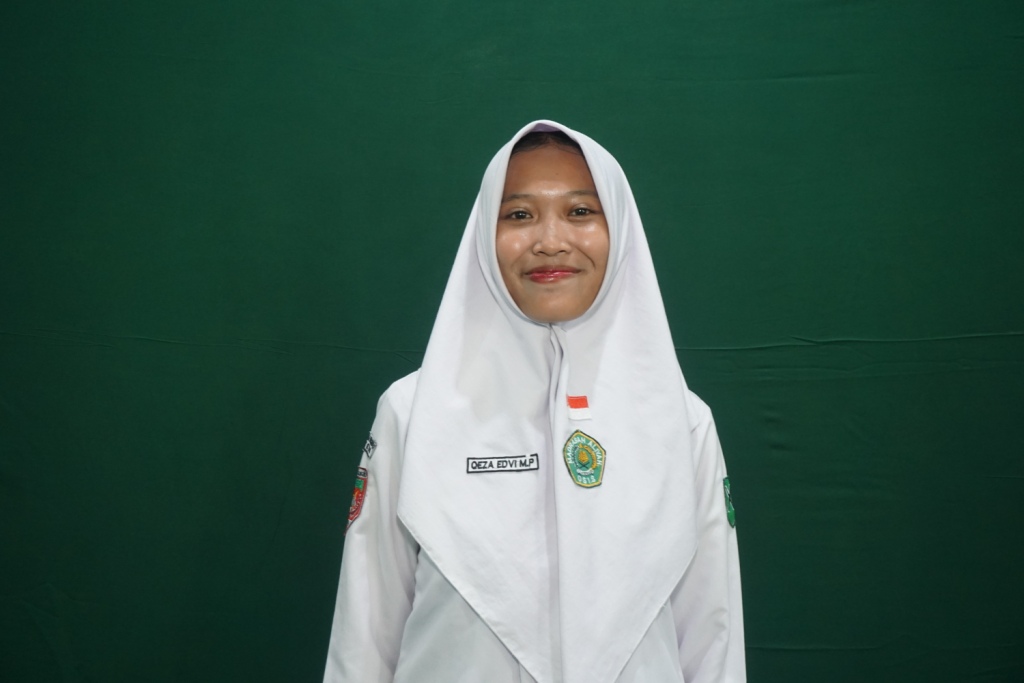 Qeza Edvi Melani Putri